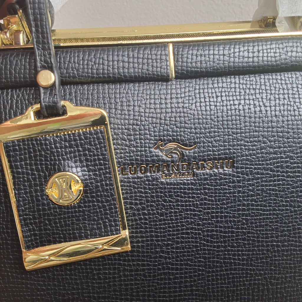 𝐂𝐚𝐫𝐭𝐞𝐫𝐚 tipo Satchel con ajustable ( Velanty ) - 𝐄𝐝𝐢𝐜𝐢ó𝐧 𝐋𝐮𝐱𝐮𝐫𝐲